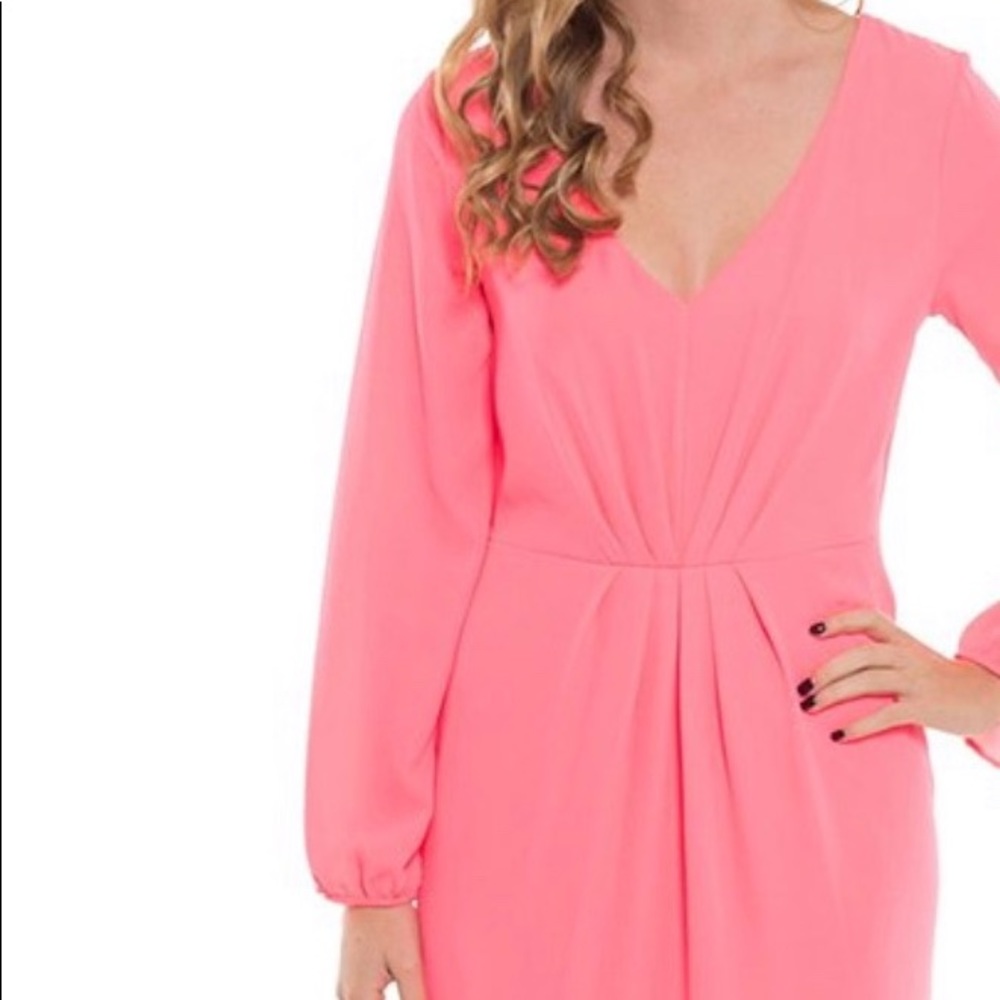 NWT Pink V-Neck Long-sleeve Lightweight Dress